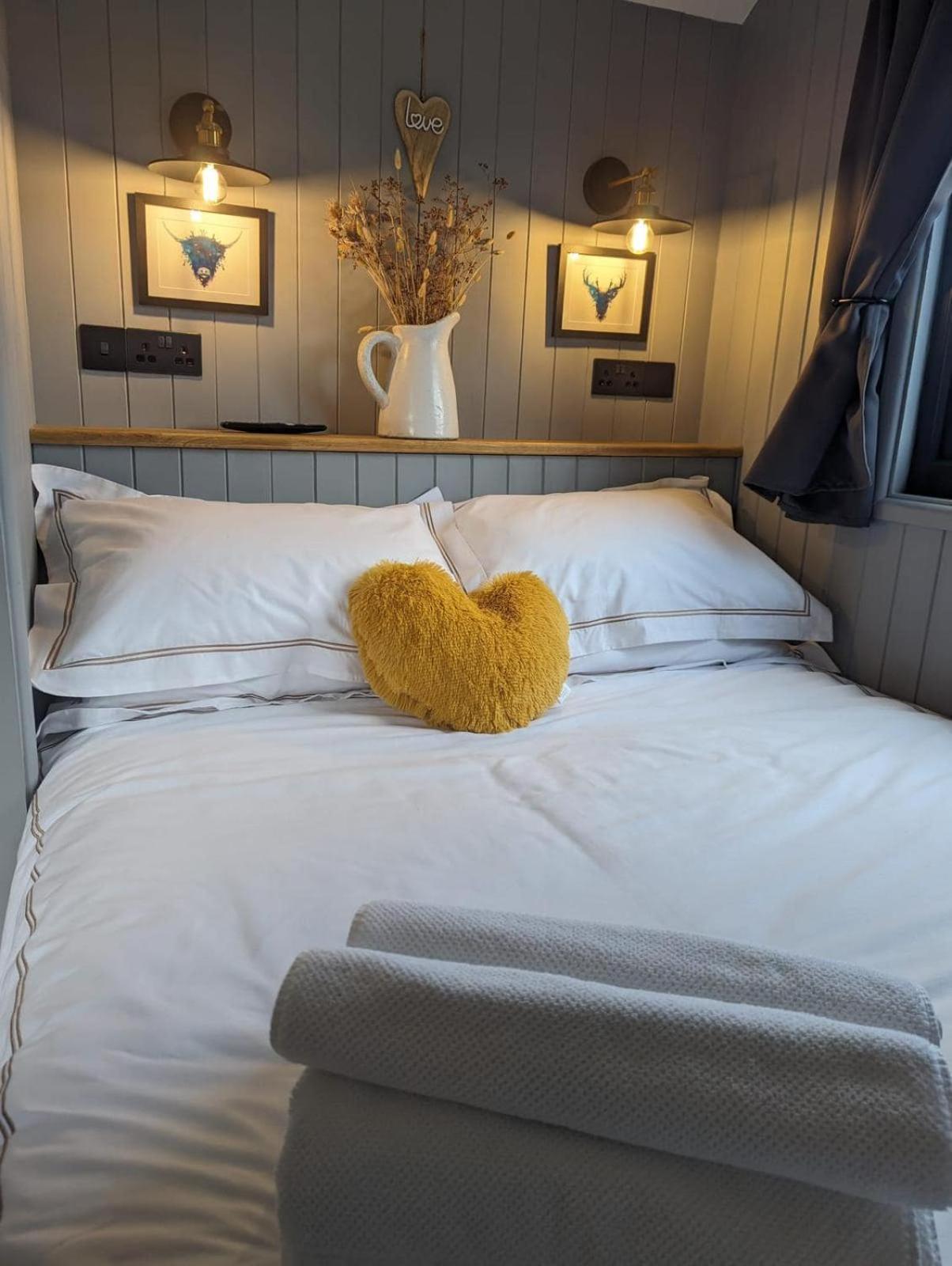 Rusty Duck Retreat Shepherds Hut Shedfield Luaran gambar