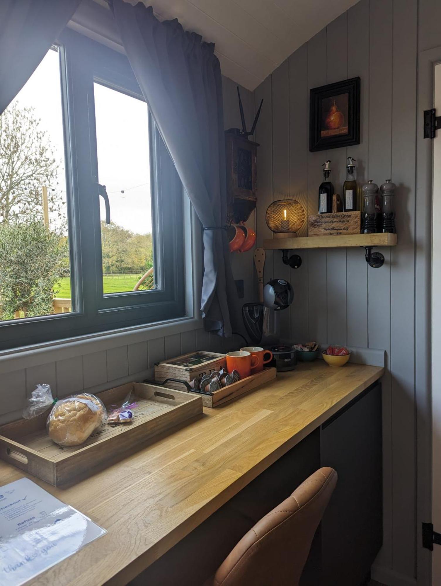 Rusty Duck Retreat Shepherds Hut Shedfield Luaran gambar